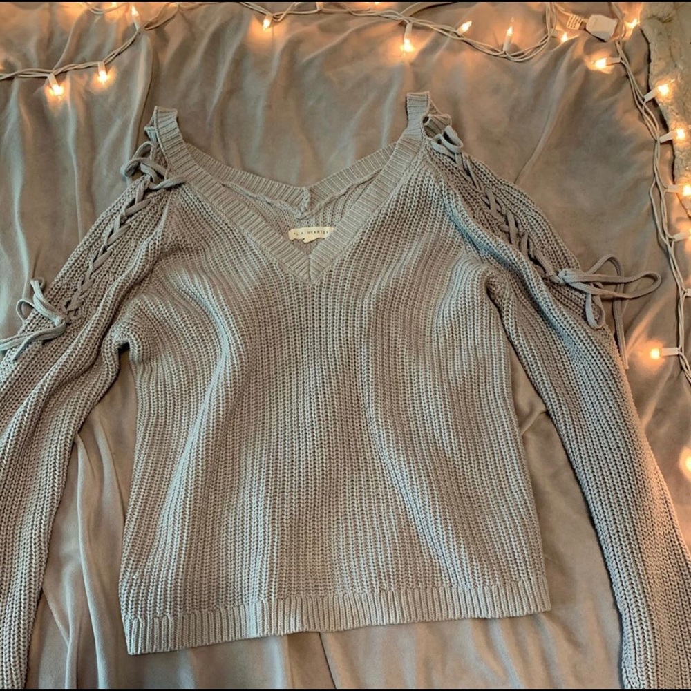 tie shoulders sweater